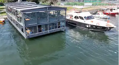 FATIH SAHILDE HALIÇ MANZARALI DEVREN SATILIK GEMI RESTORAN&KAFE