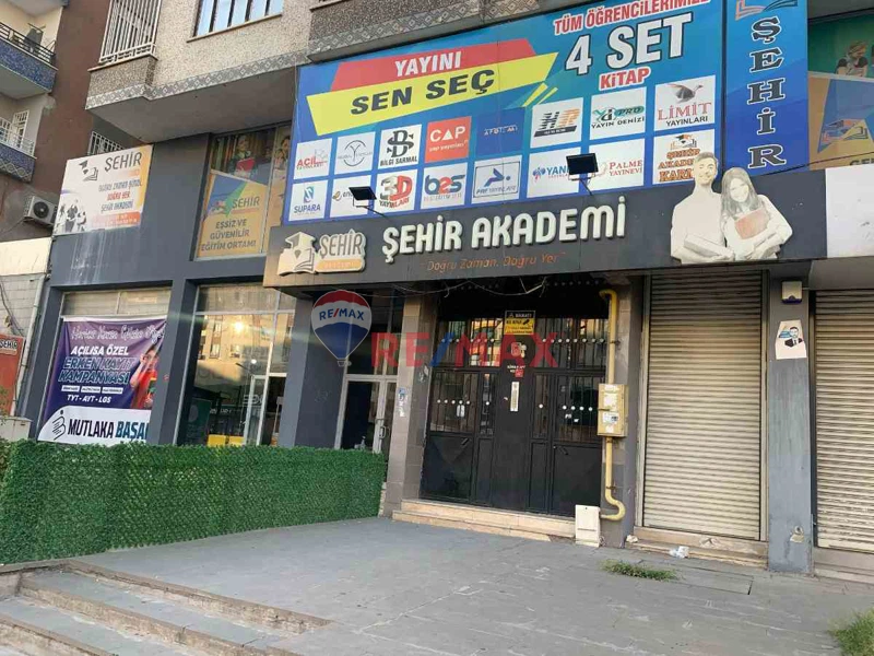 TESISLER KAVŞAĞINA YAKIN 500M² KURUMSAL KIRACILI SATILIK DÜKKAN