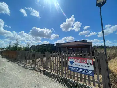 BAHÇEM INCEĞIZDE GÜVENLİKLİ ŞEREFIYELI TINY HOUSE BULUNAN HARIKA BAHÇE 