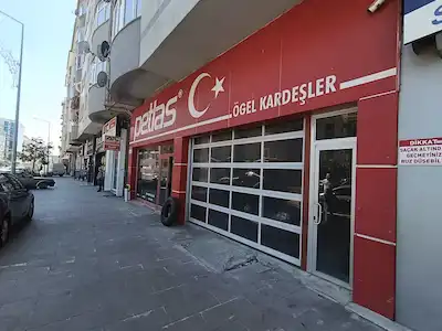 REMAX İLKE'DEN 50. YIL CADDESİNDE SATILIK İŞ YERİ