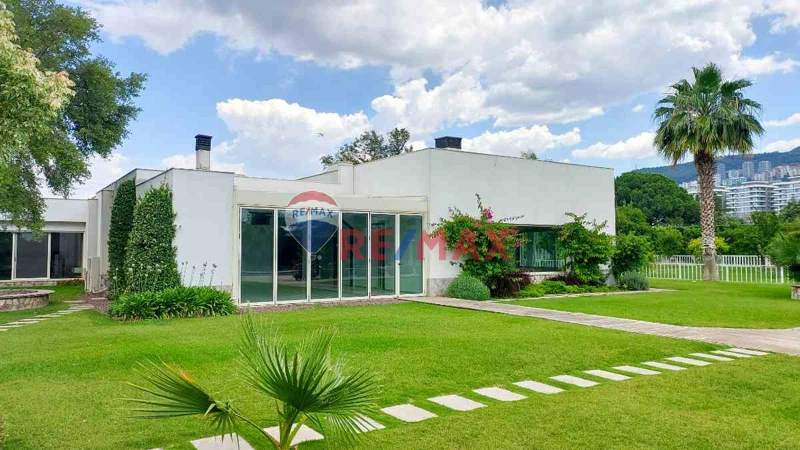 5.536 M² MÜSTAKİL ARAZİDE ÖZGÜN MİMARİYLE TASARLANMIŞ LÜKS VİLLA