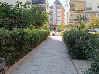  HÜSNÜ KARAKAŞ’TA SITE IÇI FERAH KIRALIK DAIRE