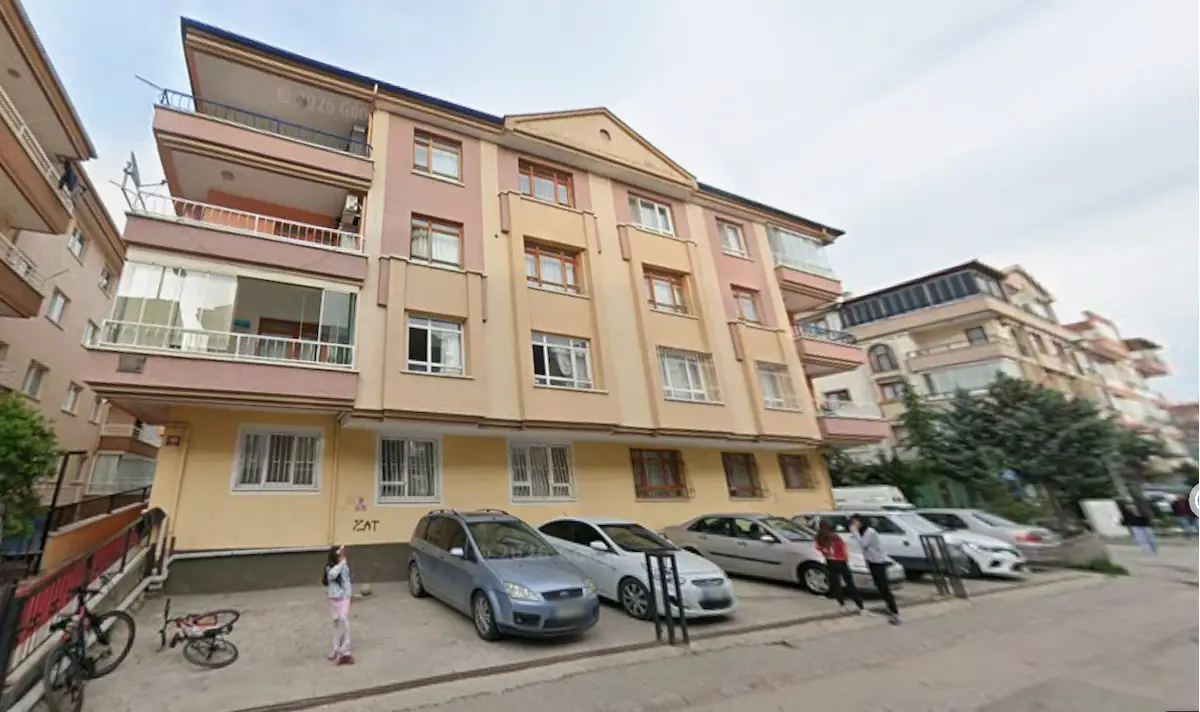 MAMAK ŞAHINTEPE MAHALLESI FERAH MASRAFSIZ 3+1 SATILIK DAIRE