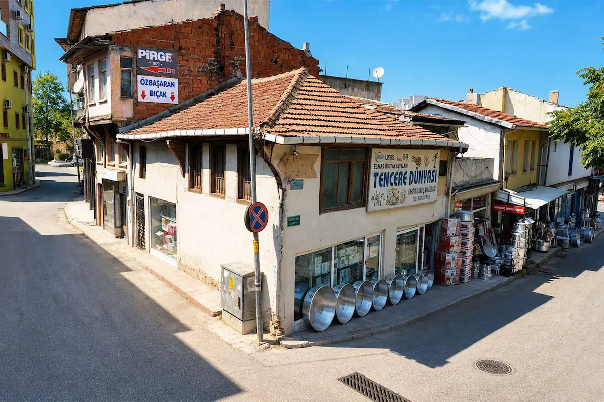 REMAX BEYAZ FARKI İLE MUHTEŞEM FIRSAT 2.DERECE TARİHİ MÜLK
