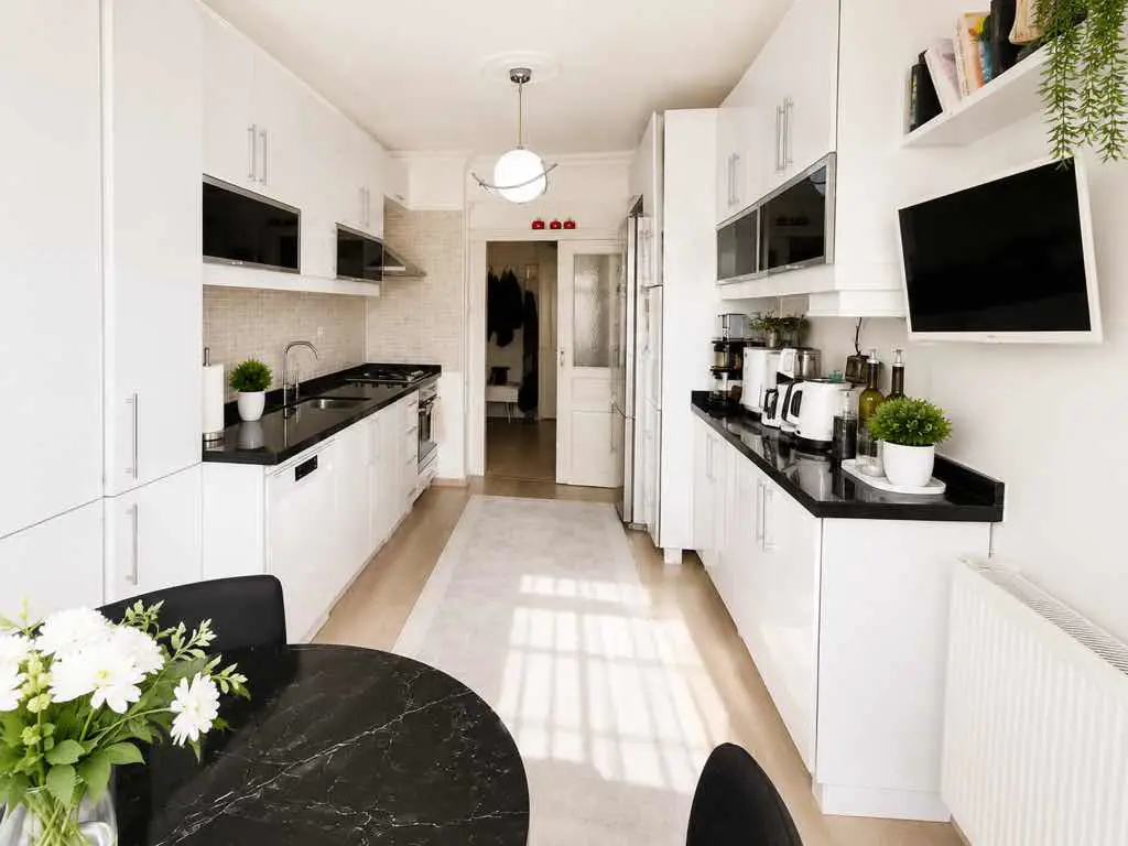 BATIKENT KARDELEN METROYA 100METRE LÜKS YAPILI SATILIK 3+1 DAİRE