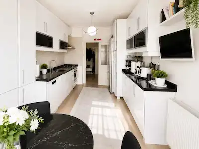 BATIKENT KARDELEN METROYA 100METRE LÜKS YAPILI SATILIK 3+1 DAİRE