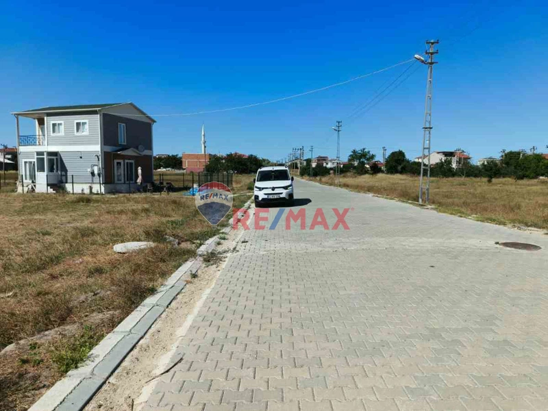 MURATLI MURADİYEDE ŞEHİR İÇİ 339 M² İMARLI ARSA SATILIK