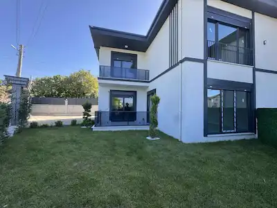 REMAX MAXİMUM’DAN DAMLAR MAH. 4+1 SATILIK VİLLA