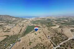 DİKİLİ'DE SÜPER LOKASYON DA İMARA VE MERKEZE YAKIN SATILIK YATIRIM FIRSATI