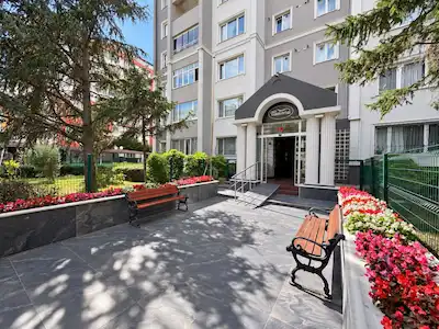 YEŞİLKENT 3 SİTESİNDE PEYZAJ CEPHE ACİL SATILIK 3+1 TEMİZ DAİRE