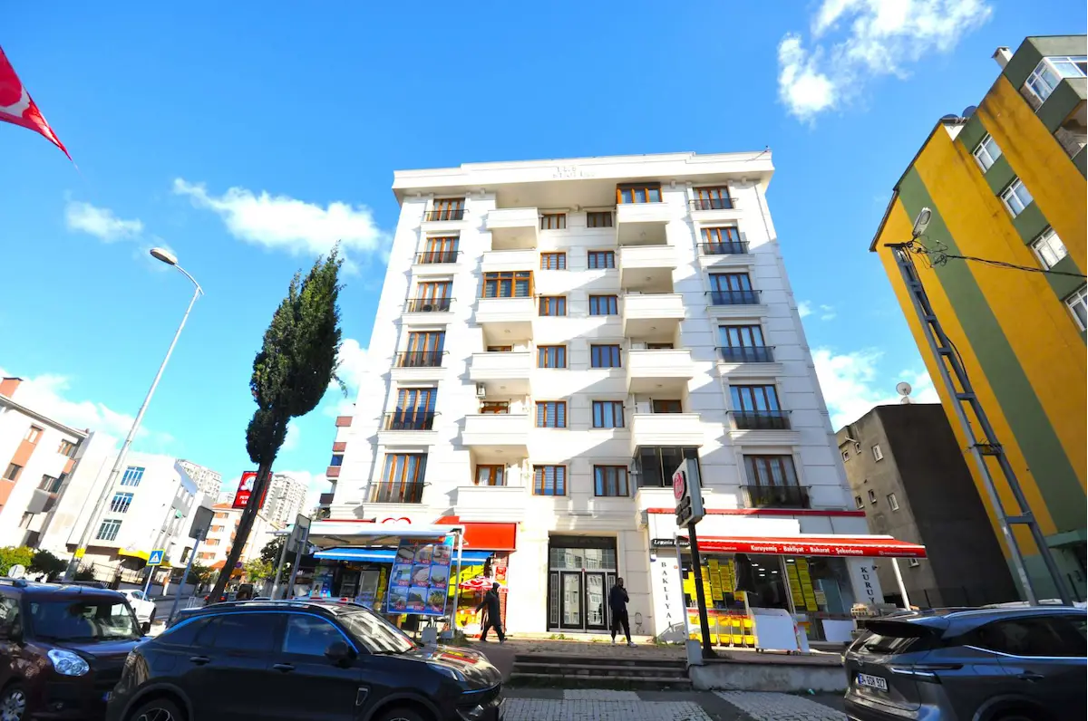 MALTEPE ZÜMRÜTEVLER İŞLEK CADDE ÜZERİ BÜYÜK DEPOLU FIRSAT DÜKKAN 3