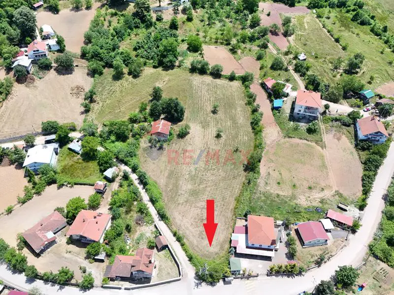 Nüzhetiye mahallesinde satılık kırsal konut alanına sahip arsa