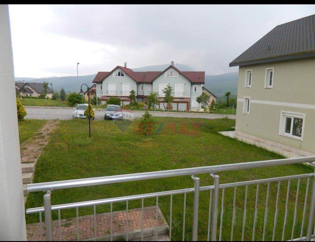 REMAX PALAS'TAN ATAKENT SİTESİ 4+1 SATILIK VİLLA KÖRFEZ İLİMTEPE