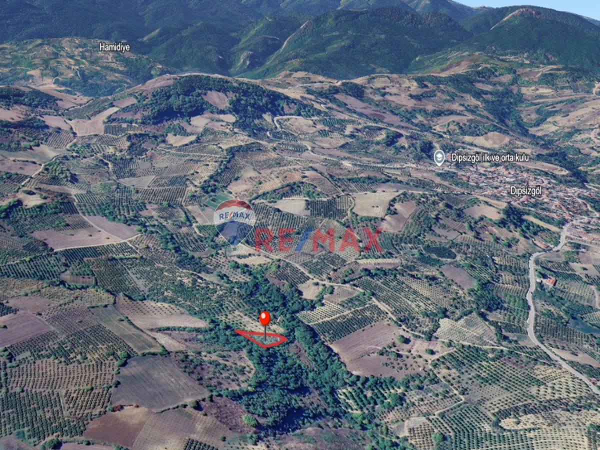 REMAX BEYAZ DEYDİNLER KÖYÜNDE 1591 M2 TARLA