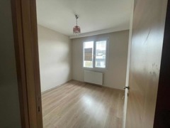 BEYLIKDÜZÜDE DEĞIRMEN EVLERI 2 SITESINDE STILIK 3+2 DUBLEKS. خانه فروشی دوبلکس  مناسب اقامت  