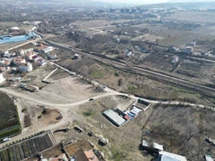 REMAX DOĞU SÜRSÜRÜ YENİ OTOGAR KARŞISI TOKİLER ALTI SATILK ARSA