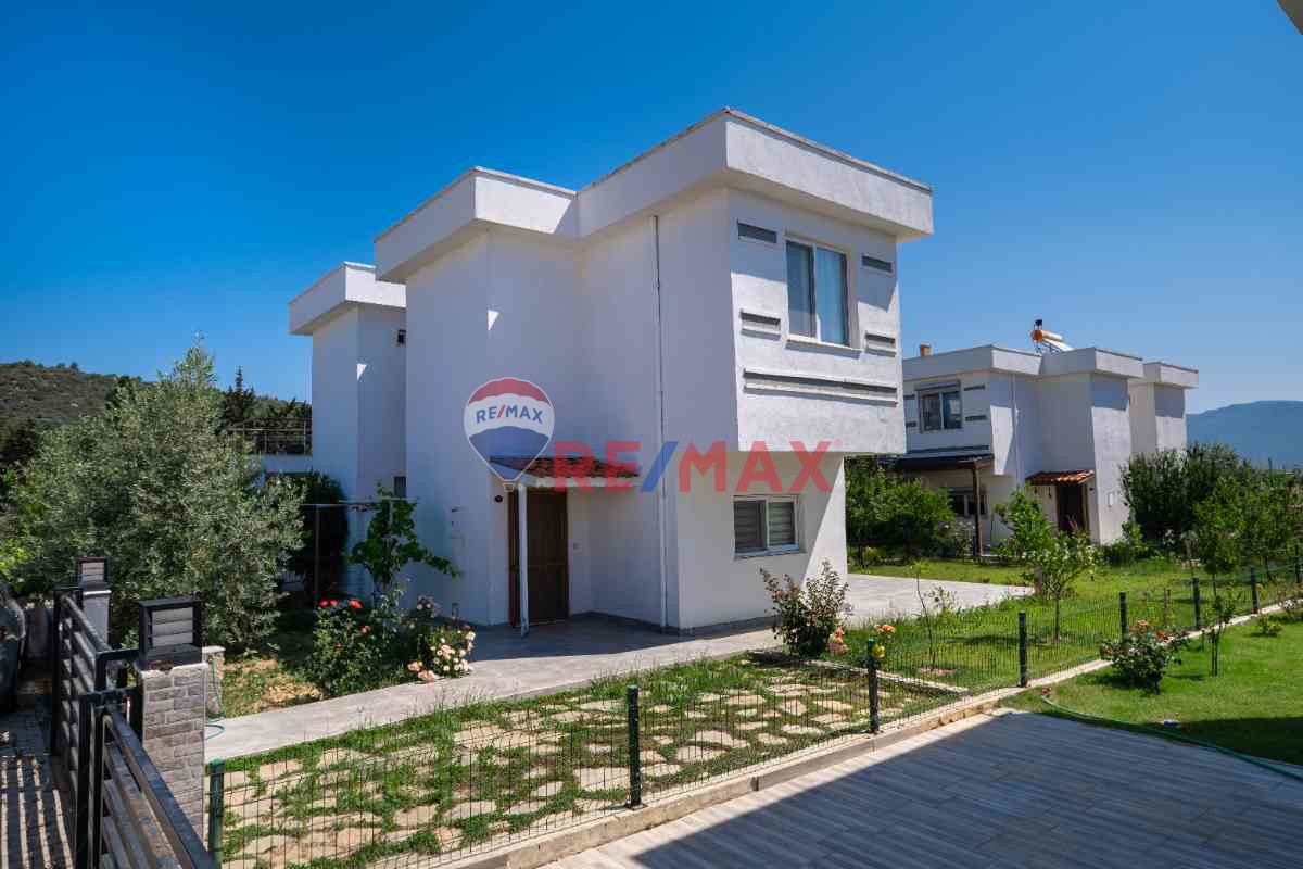 SEFERİHİSAR DOĞANBEYDE HAVUZLU SİTEDE FULL EŞYALI KİRALIK YAZLIK