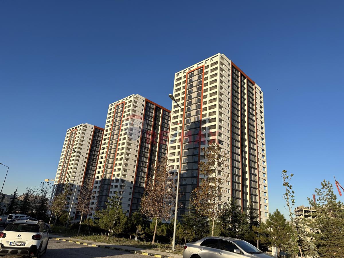 NATA NEGA YANI SKYLİNE TOWER'  DA SIFIR LÜX ORMAN MANZARALI SATILIK 4.5+1 DAİRE(TAPULU)