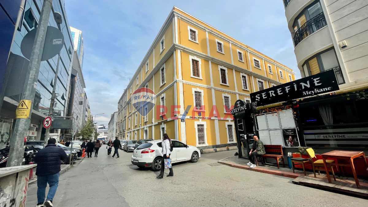 ALSANCAK MALI MÜŞAVIRLER ODASI VE İZMIR TAPU YAKINI KIRALIK EŞYALI OFIS