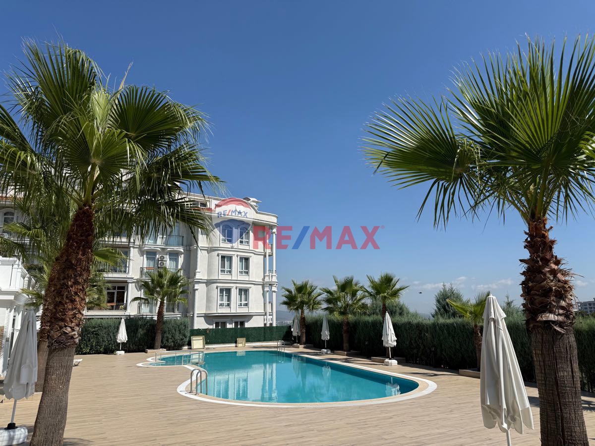 KOCAELİ YUVACIK ZERAY GÜNEŞİ ÇOK TEMİZ SATILIK 3+1 ÇATI DUBLEKS