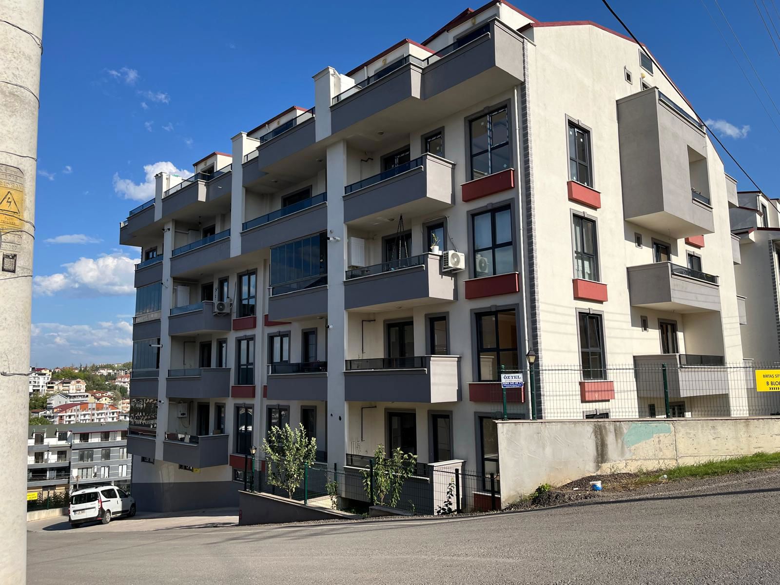 REMAXÇAKRA ÖMER ONAYCI'DAN BAŞISKELE'DE 3+1 KIRALIK DAIRE