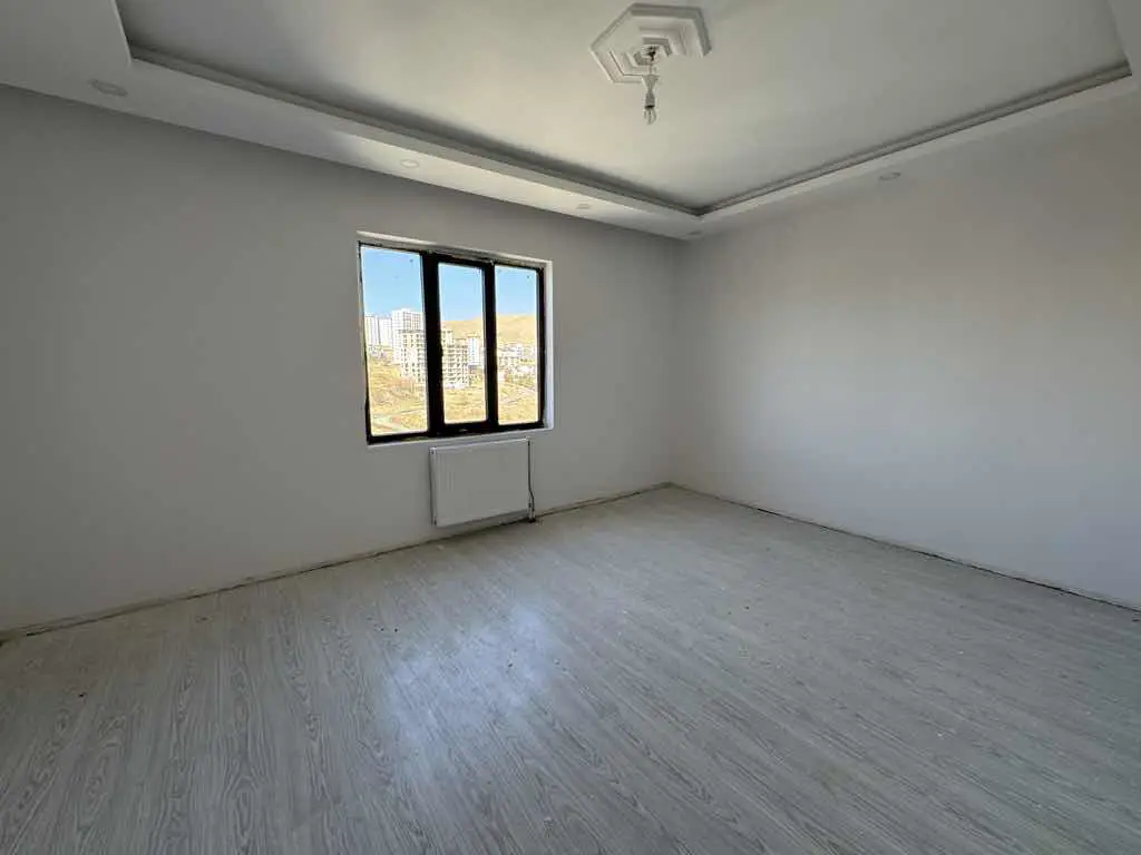 REMAX DOĞUDAN ÇAYDAÇIRADA SATILIK 3+1 SIFIR DAİRE