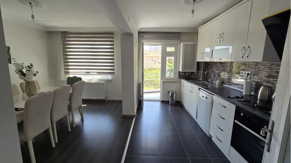 MURAT MAHALLESİNDE FULL YAPILI KUPON DAİRE 