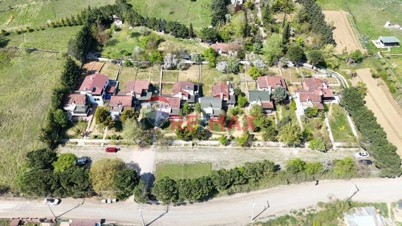 GEBZE DENİZLİ KÖYÜ SİTEDE SATILIK 200 M2 5+1 607 M2 ARSALI VİLLA
