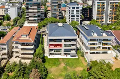 SUADIYE SAHIL'DE PRESTIJLI KONUM 180M² NET 3+1 LÜKS YALI DAIRESI