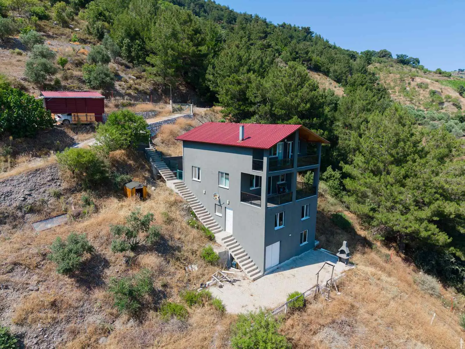 Property image 8