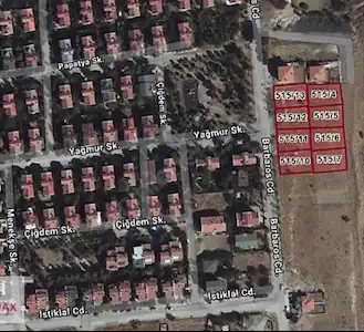 RE/MAX PLATINIUM ARSA SAHIBI YAPMAYA DEVAM EDIYOR.