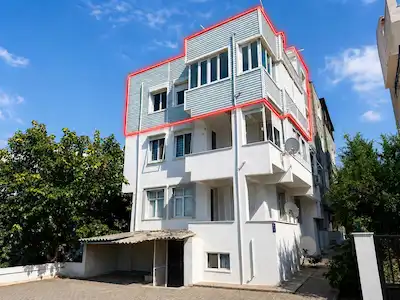 KUŞADASI GÜZELÇAMLI’DA MERKEZE YAKIN 4+1 ÇATI DUBLEKS