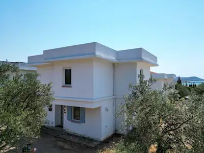 AYVALIK CUNDA ADASINDA DENIZ MANZARALI SATILIK DAIRE