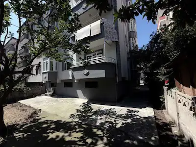 REMAX HÜR FURKAN ATAK’TAN MİTHATPAŞA’DA SATILIK DAİRE