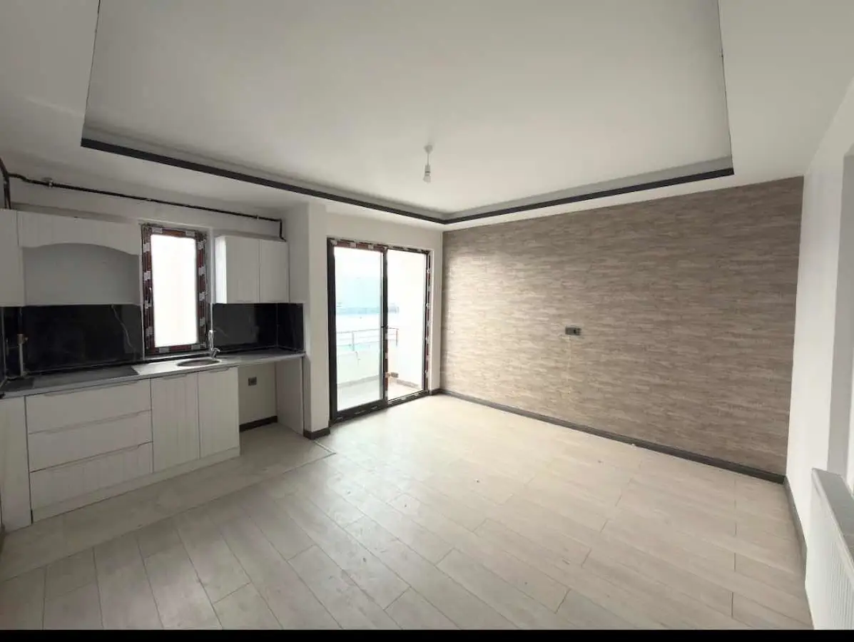 REMAX DOĞU ATAŞEHİR MAH.SIFIR SATILIK ARA KAT 1+1 DAİRE