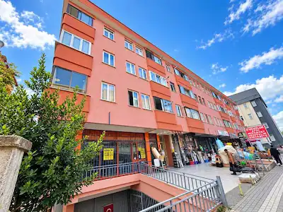 CUMHURİYET MAHALLESİNDE 2+1 SATILIK DAİRE