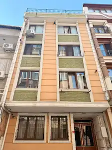 DARÜLACEZE-PERPA METROBÜSÜNE 5 DK YÜRÜME MESAFESINDE BOŞ KIRALIK 2+1