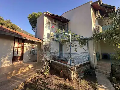 FETHİYE OVACIK'TA, HAVUZLU SİTEDE, 2+1 DUBLEKS KİRALIK EV