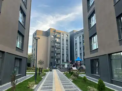 TUZLA CAMİ MAHALLESİ YENİ HAS SİTESİNDE SATILIK 2+1 DAİRE