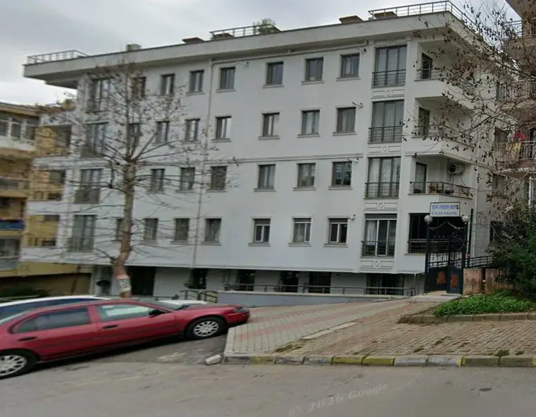 MALTEPE KÜÇÜKYALI’DA KADİR HAS 'A VE METROYA YAKIN BALKONLU KİRALIK DAİRE