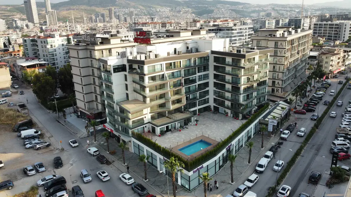 BORNOVA KAZIMDİRİK’TE MERKEZİ KONUMDA 65 M² BRÜT KİRALIK OFİS | VRV ISITMA