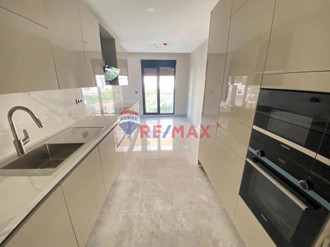 Beşiktaş Dikilitaş Hatıra Evleri Projesinde Satılık Lüx A+ DUBLEX 4+1