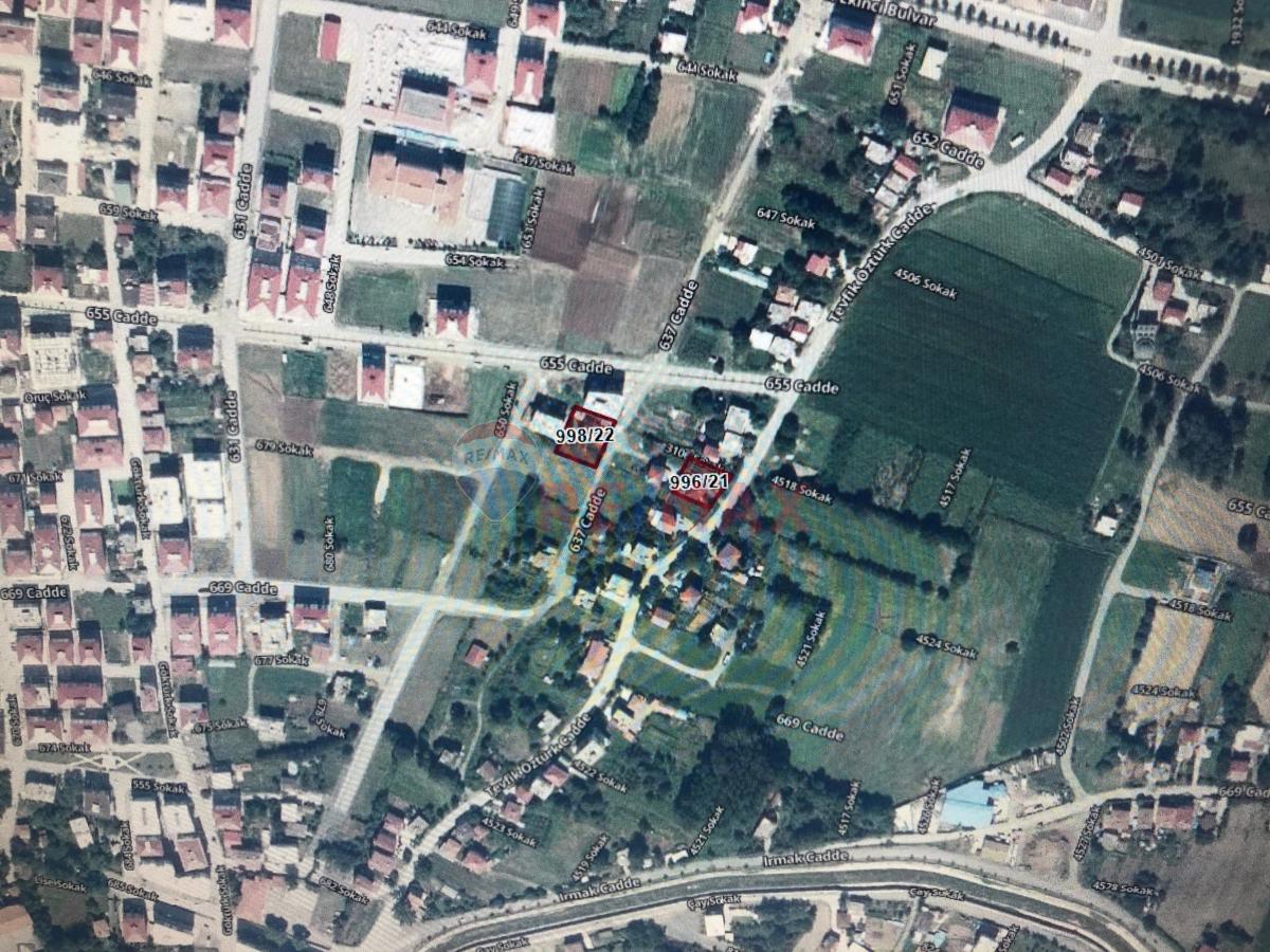 REMAX KUZEYDEN KAT KARŞILIĞI  ARSA