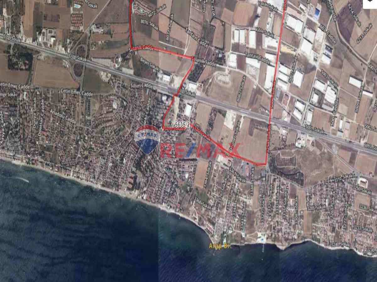                                                SİLİVRİ KAVAKLI DA VİLLA İMARLI ARSA 