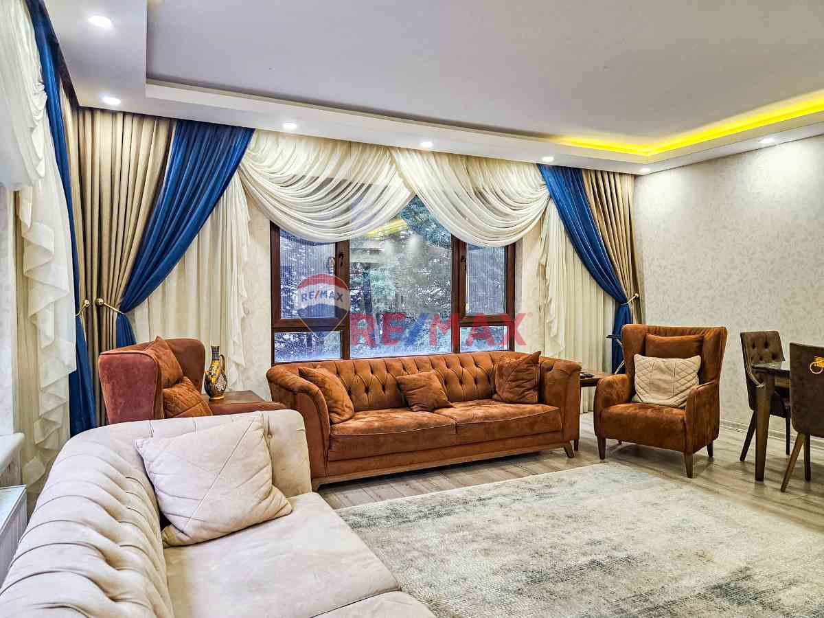 REMAX EMRE KOÇ - ÇUKURAMBAR 'DA SATILIK 4+1 DAIRE