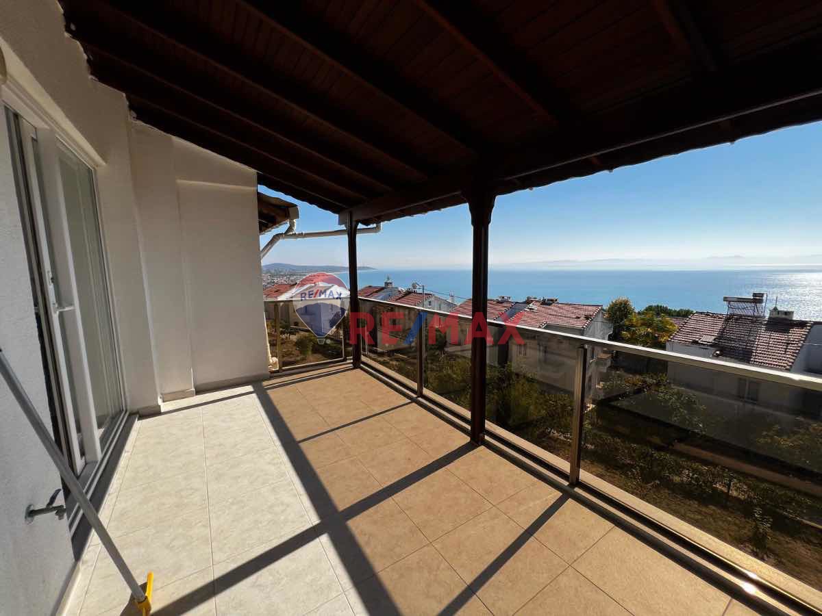 SATILIK SAROZ ERIKLI'DE 250 M2 DENIZ MANZARALI VILLA YAZLIK