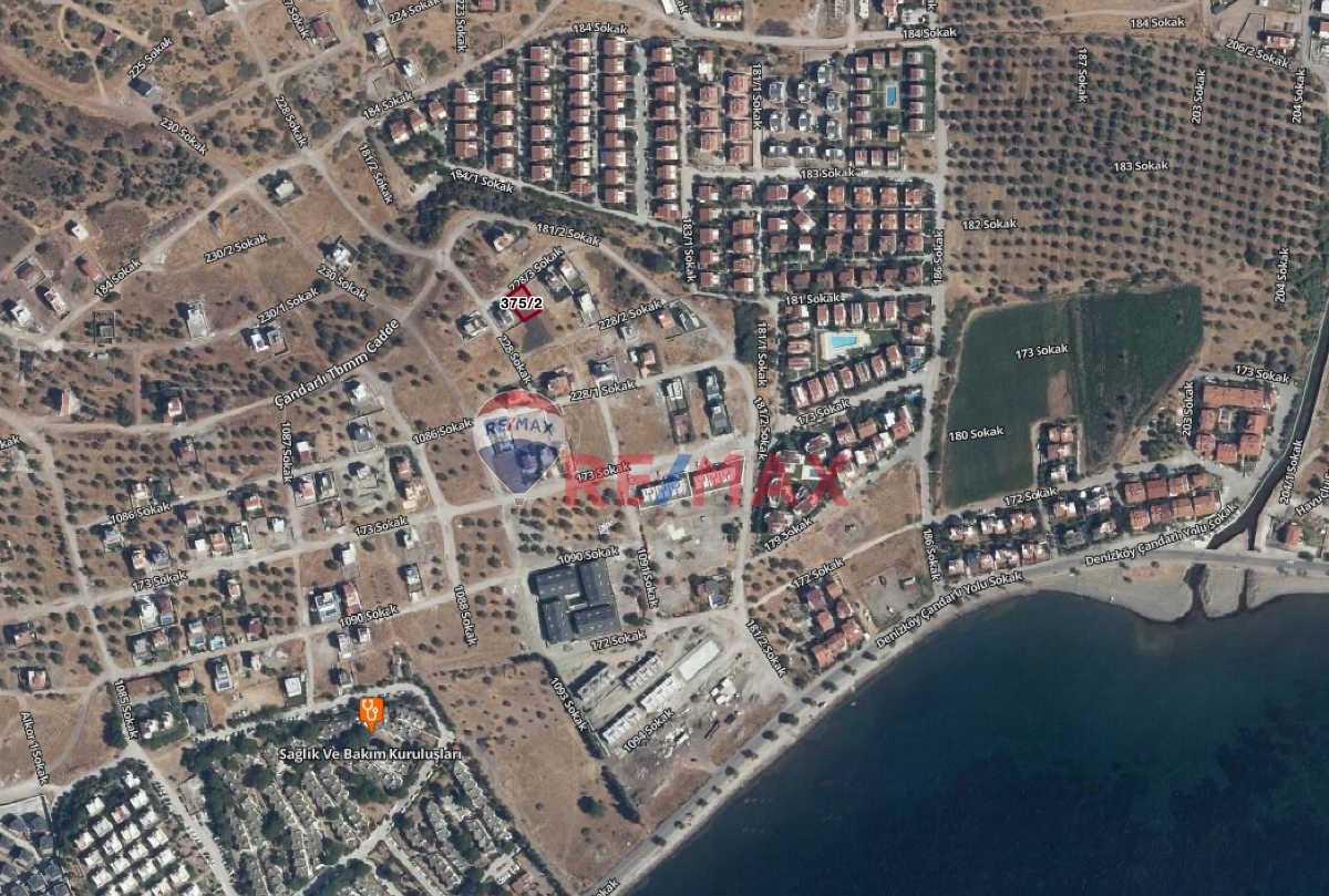 EGE'NİN İNCİSİ DİKİLİ ÇANDARLI'DA İMARLI MÜSTAKİL VİLLA PARSELİ