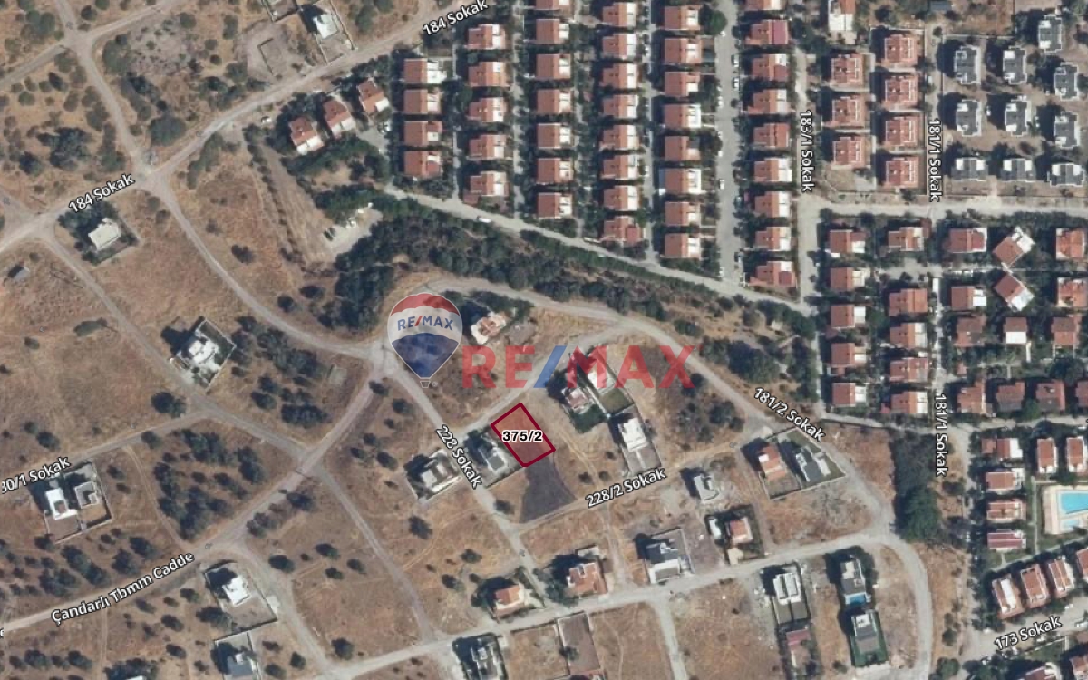 EGE'NİN İNCİSİ DİKİLİ ÇANDARLI'DA İMARLI MÜSTAKİL VİLLA PARSELİ