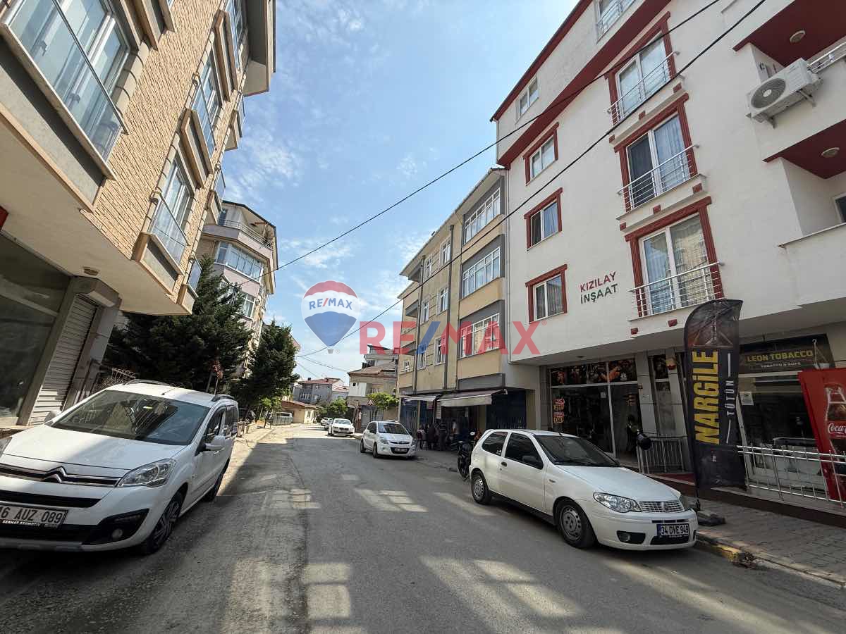 SANCAKTEPE KEMAL TÜRKLERDE METROYA YAKIN 2+1 FIRSAT DAİRE