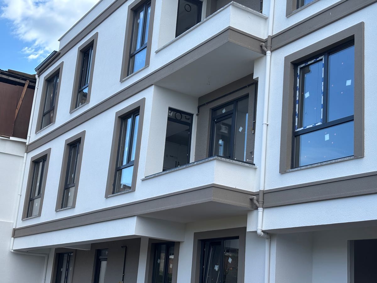 KARTEPE ATAEVLER’DE 2 + 1 ARA KAT DAİRE